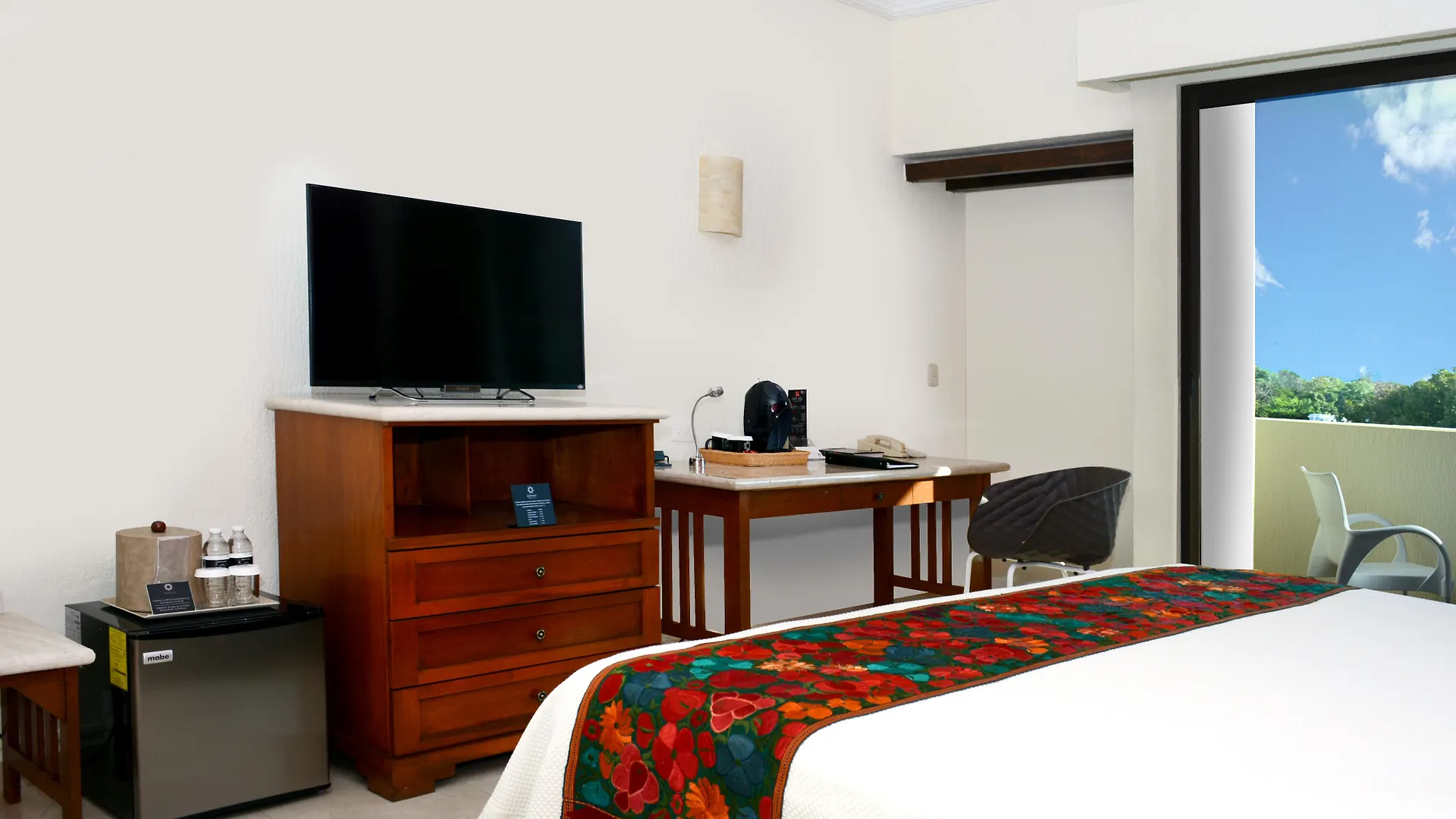 Hotel Adhara Hacienda Cancun