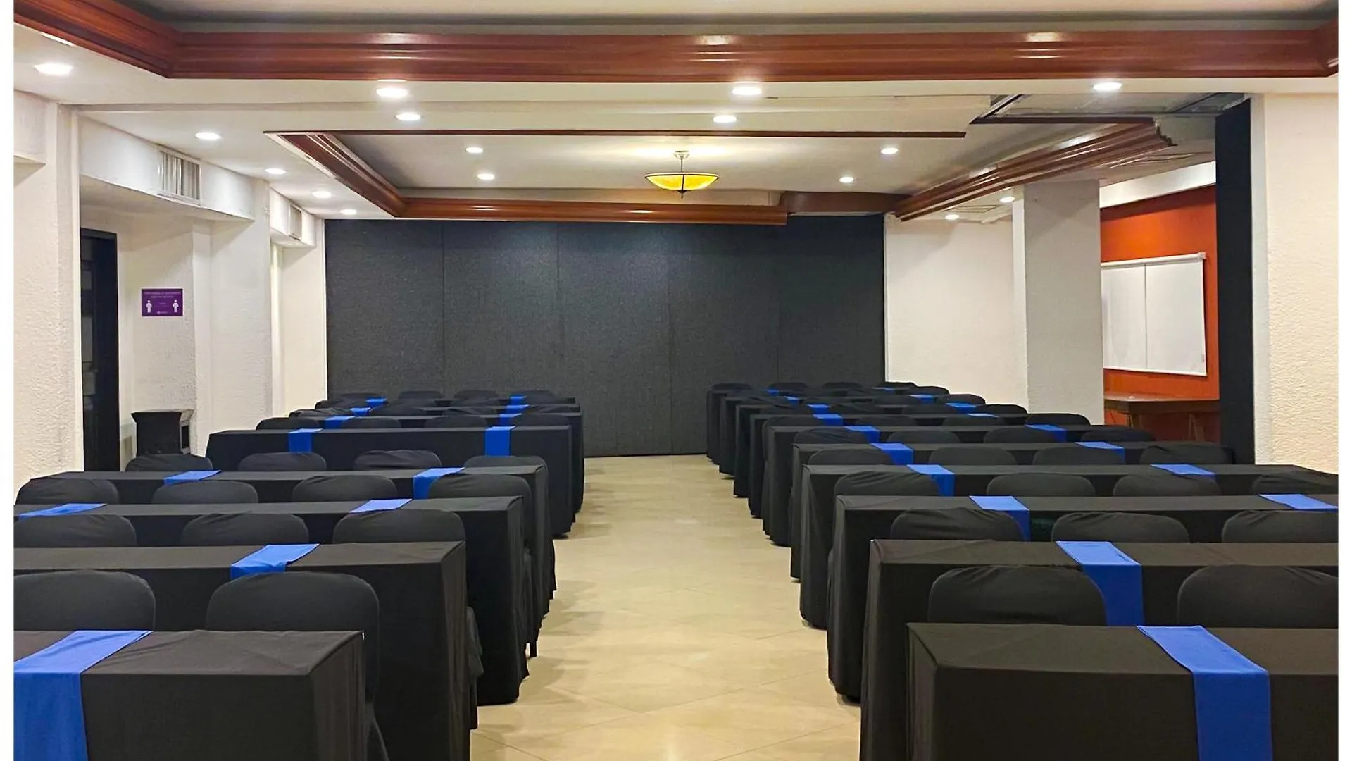 **** Hotel Adhara Hacienda Cancún México