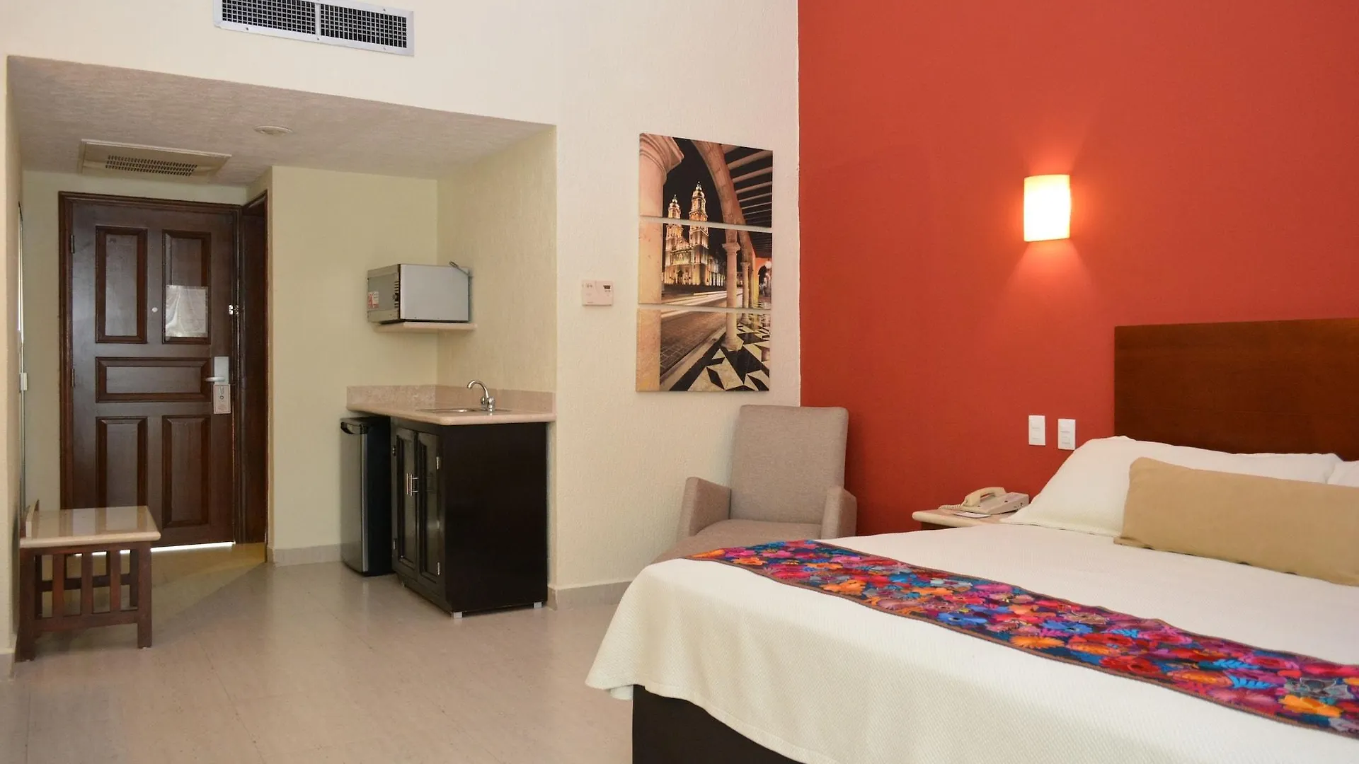 Adhara Hacienda Cancún Hotel