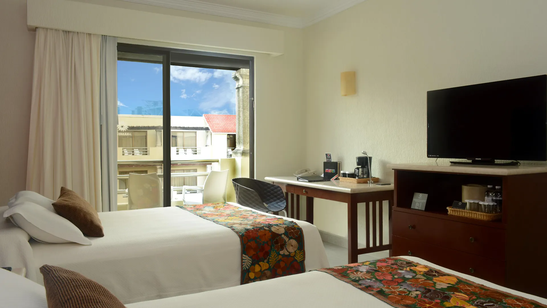Adhara Hacienda Cancún Hotel