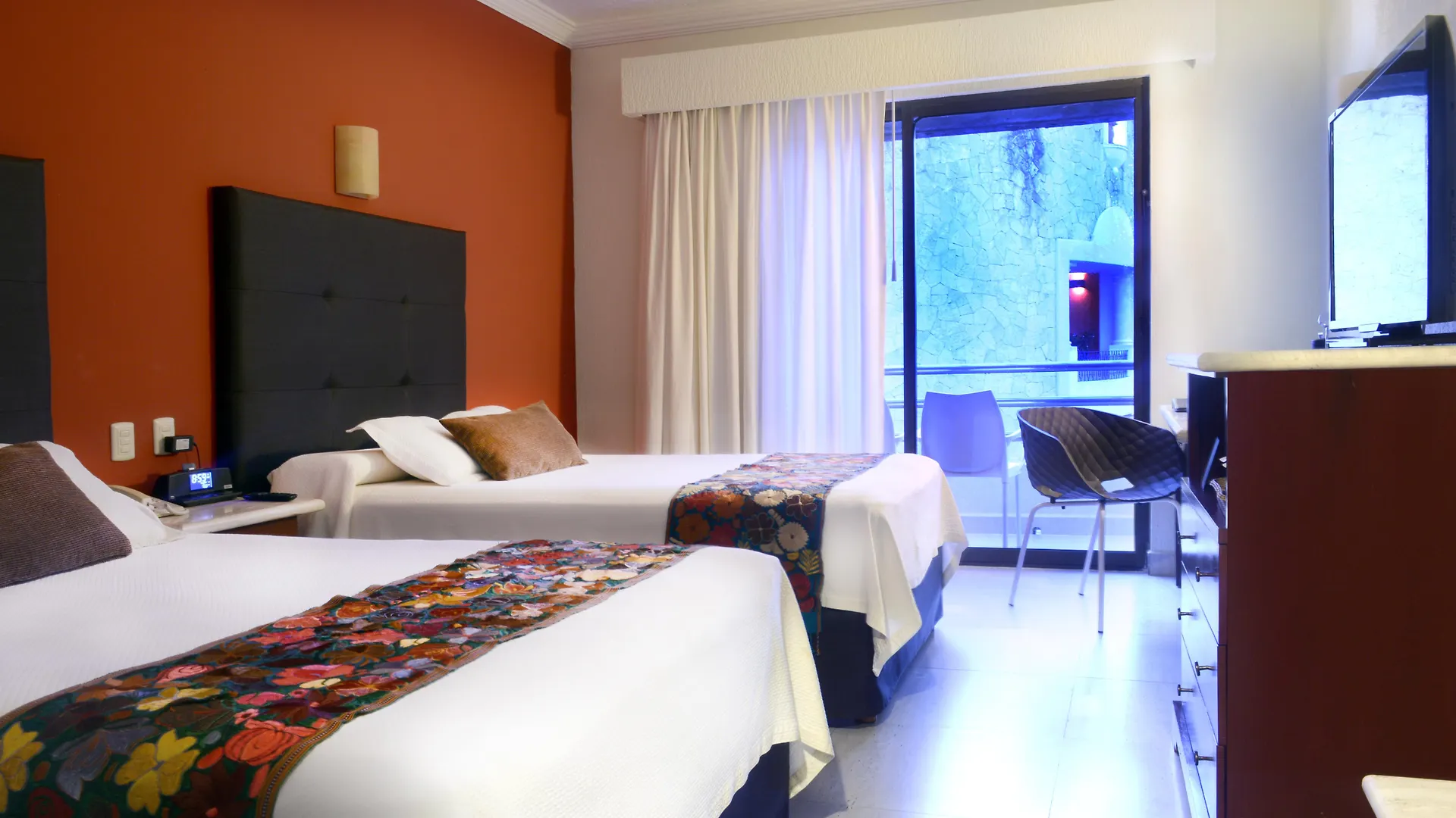 Hotel Adhara Hacienda Cancún