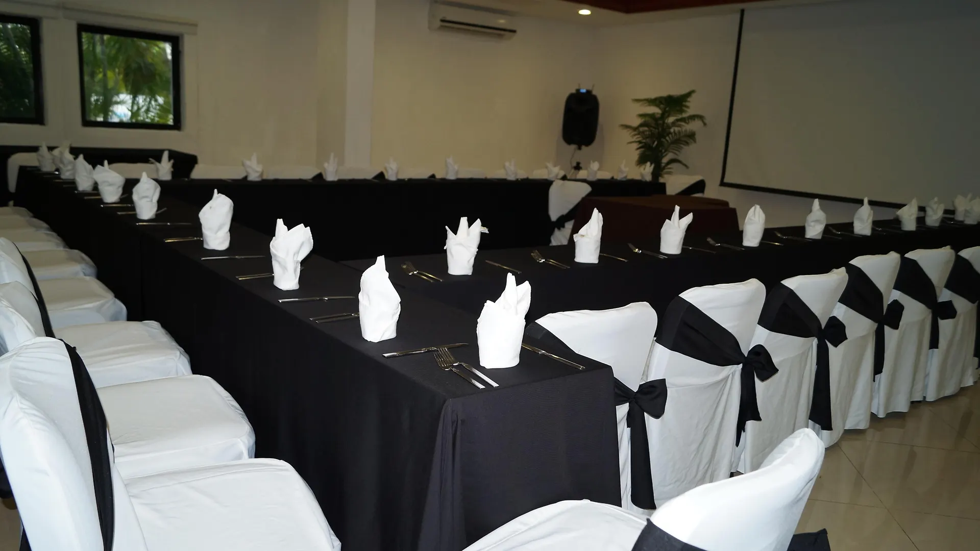 Adhara Hacienda Cancún