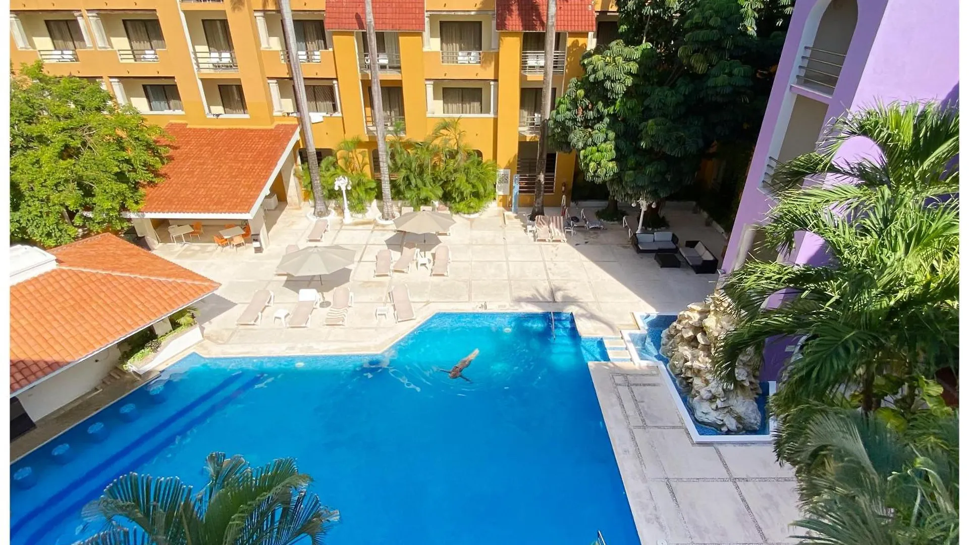 Adhara Hacienda Cancún Hotel