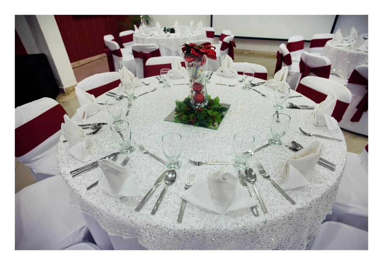 Hotel Adhara Hacienda Cancún
